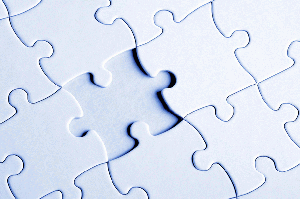 آموزش جذب مخاطب هدف: چکیده تجربیات نی‌نی‌سایت در سال 1404